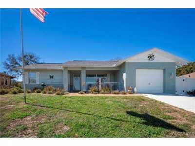 Home For Sale in Beverly Hills, Florida