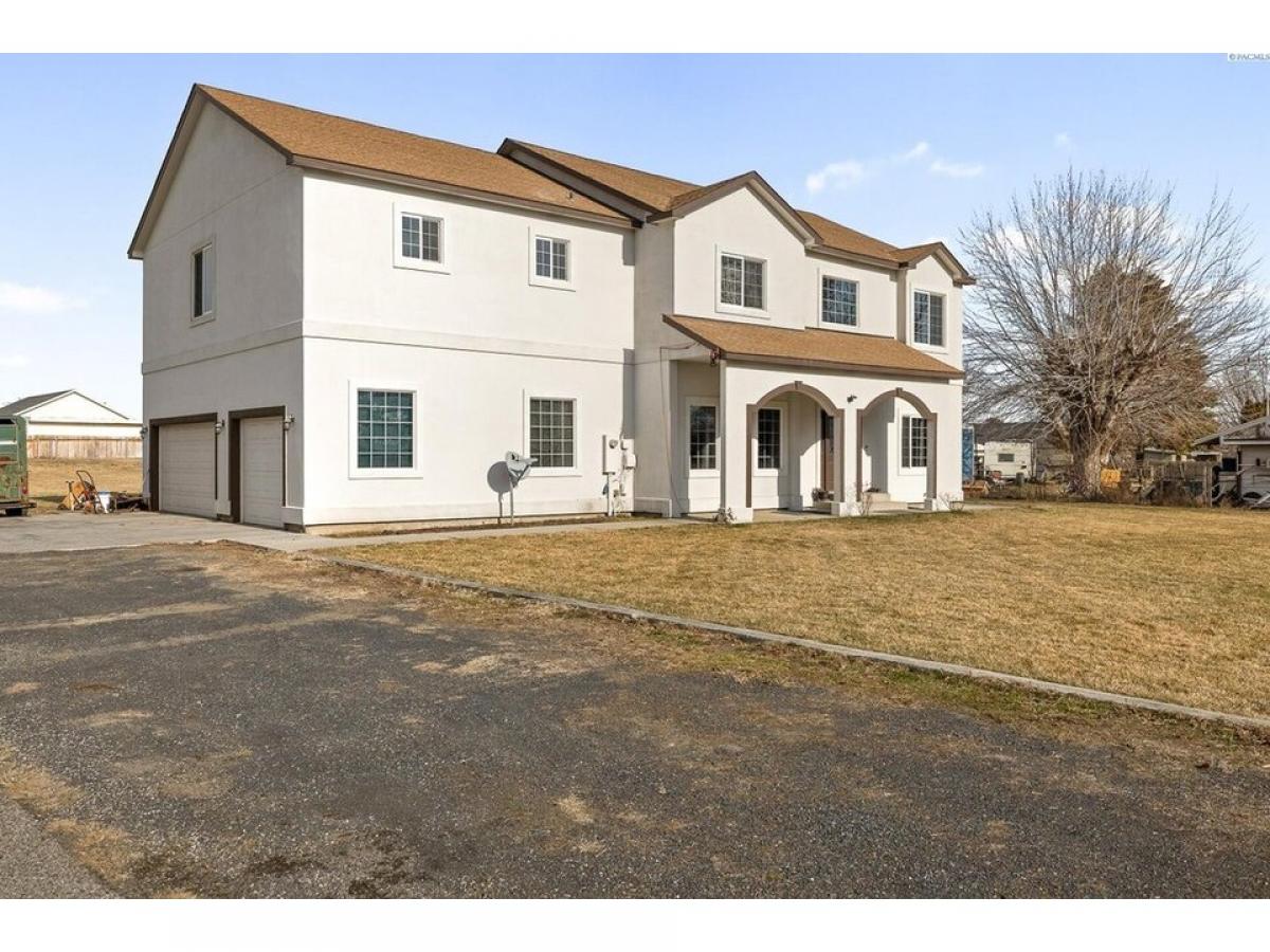 Picture of Home For Sale in Pasco, Washington, United States