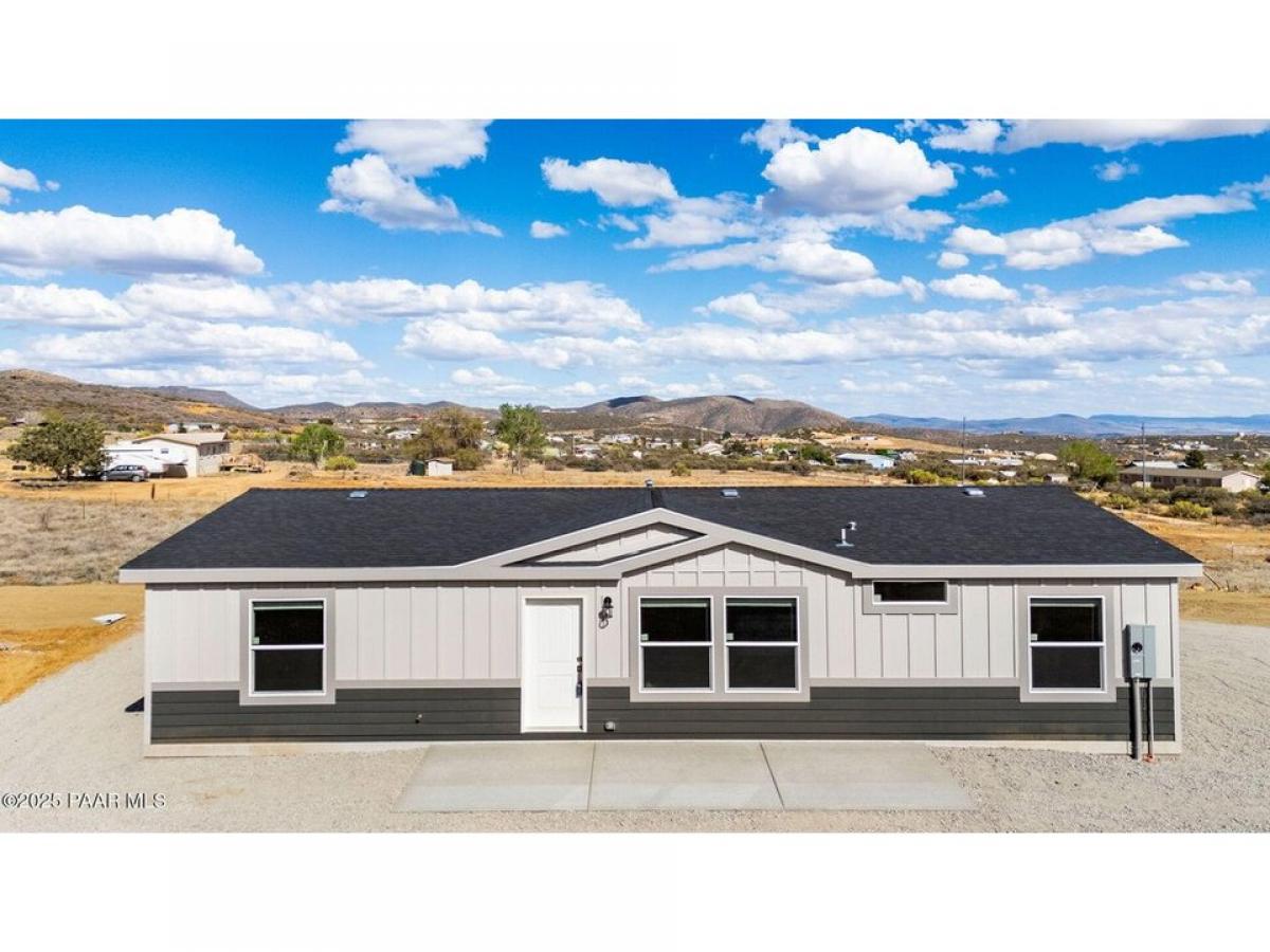 Picture of Home For Sale in Dewey-Humboldt, Arizona, United States