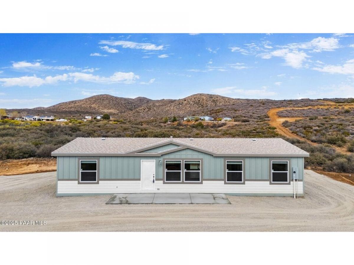 Picture of Home For Sale in Dewey-Humboldt, Arizona, United States