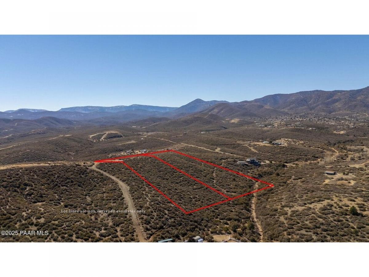 Picture of Residential Land For Sale in Dewey-Humboldt, Arizona, United States