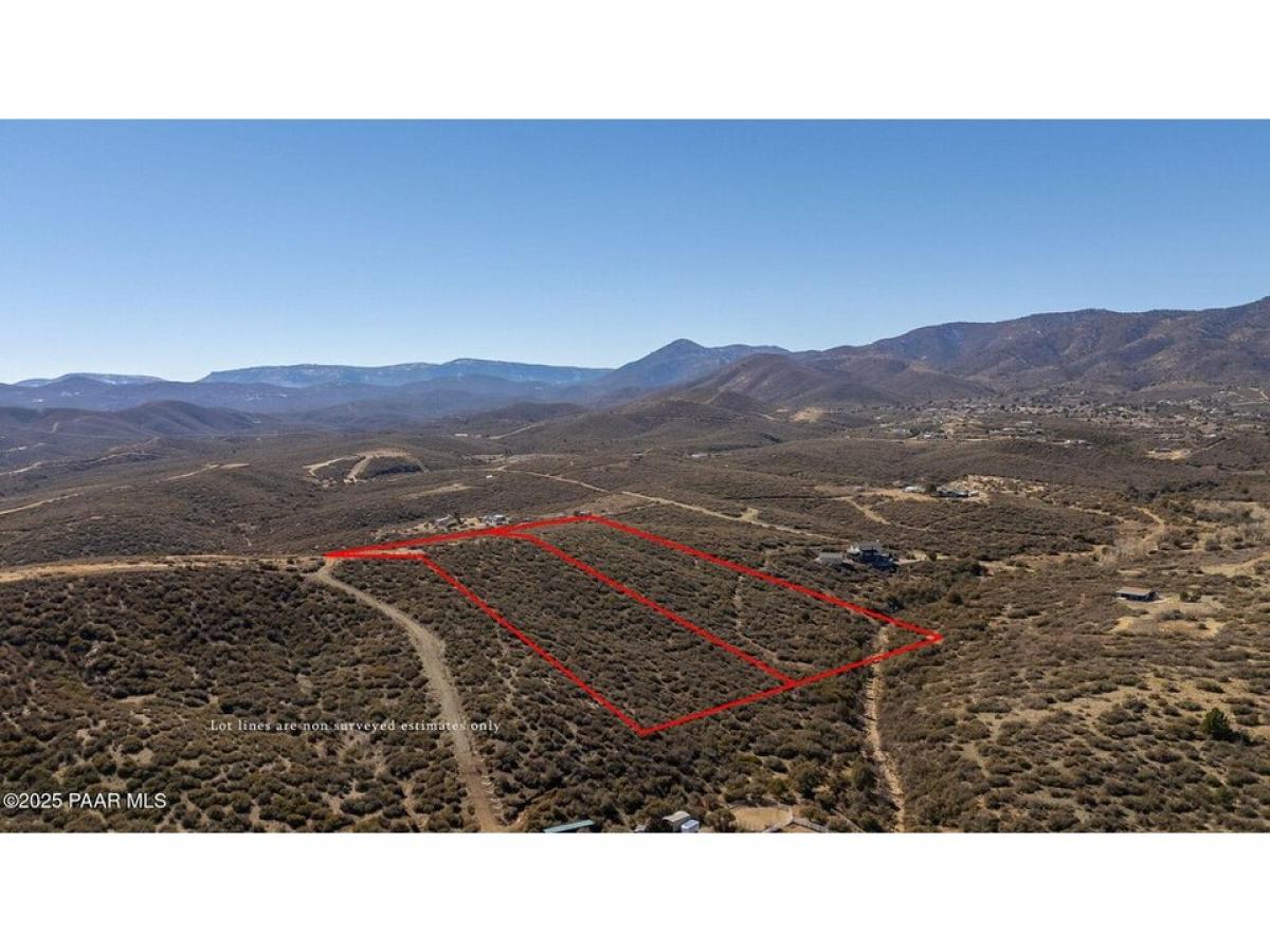 Picture of Residential Land For Sale in Dewey-Humboldt, Arizona, United States