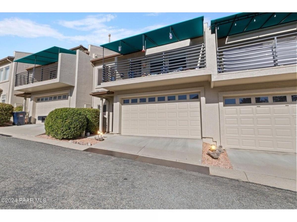 Picture of Home For Sale in Dewey-Humboldt, Arizona, United States