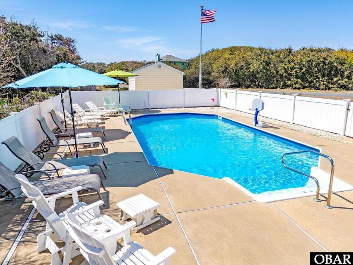 Picture of Home For Sale in Kitty Hawk, North Carolina, United States