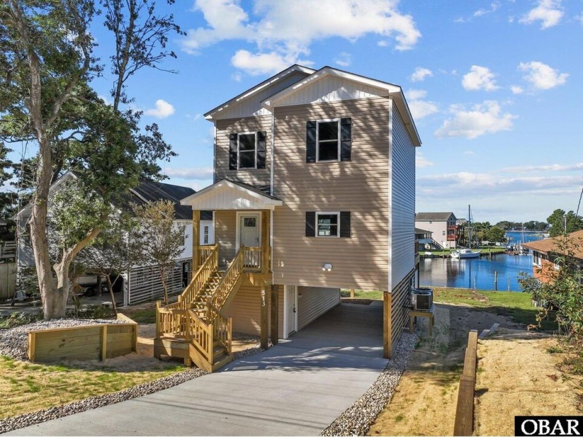Picture of Home For Sale in Kill Devil Hills, North Carolina, United States