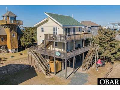 Home For Sale in Avon, North Carolina