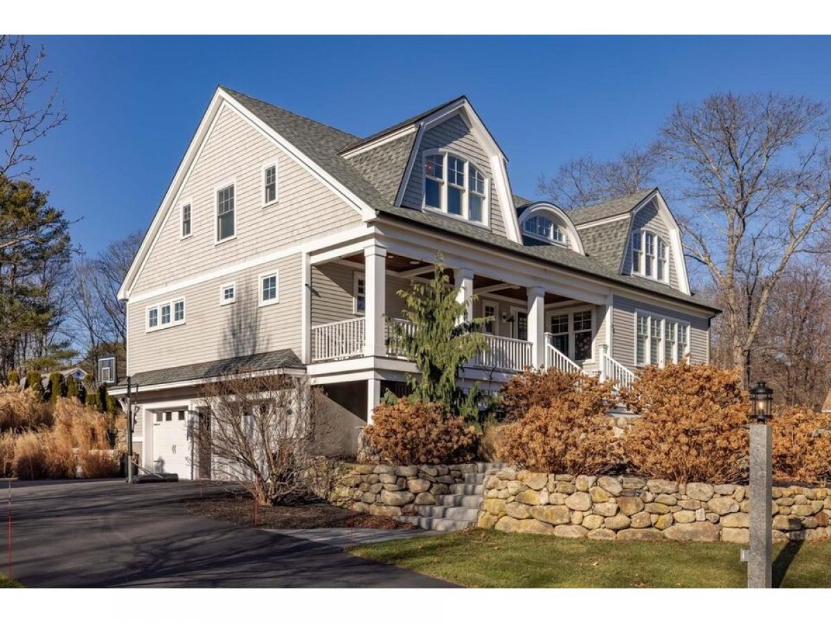 Picture of Home For Sale in Rye, New Hampshire, United States