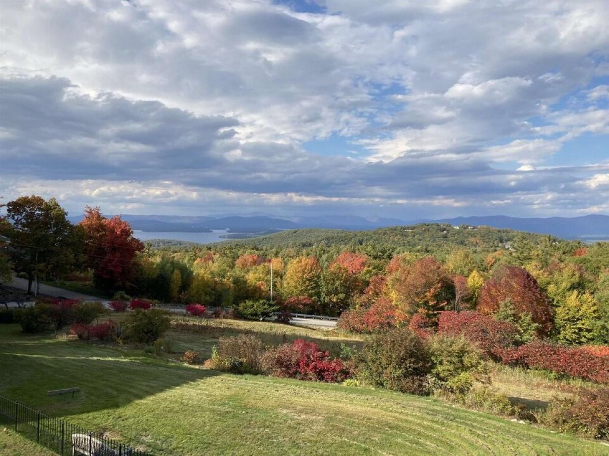 Picture of Home For Sale in Gilford, New Hampshire, United States
