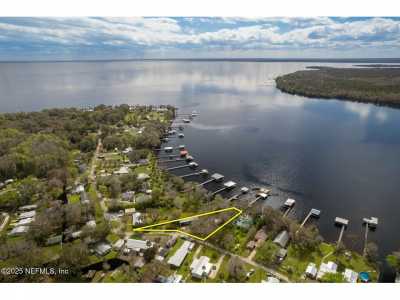 Home For Sale in Georgetown, Florida