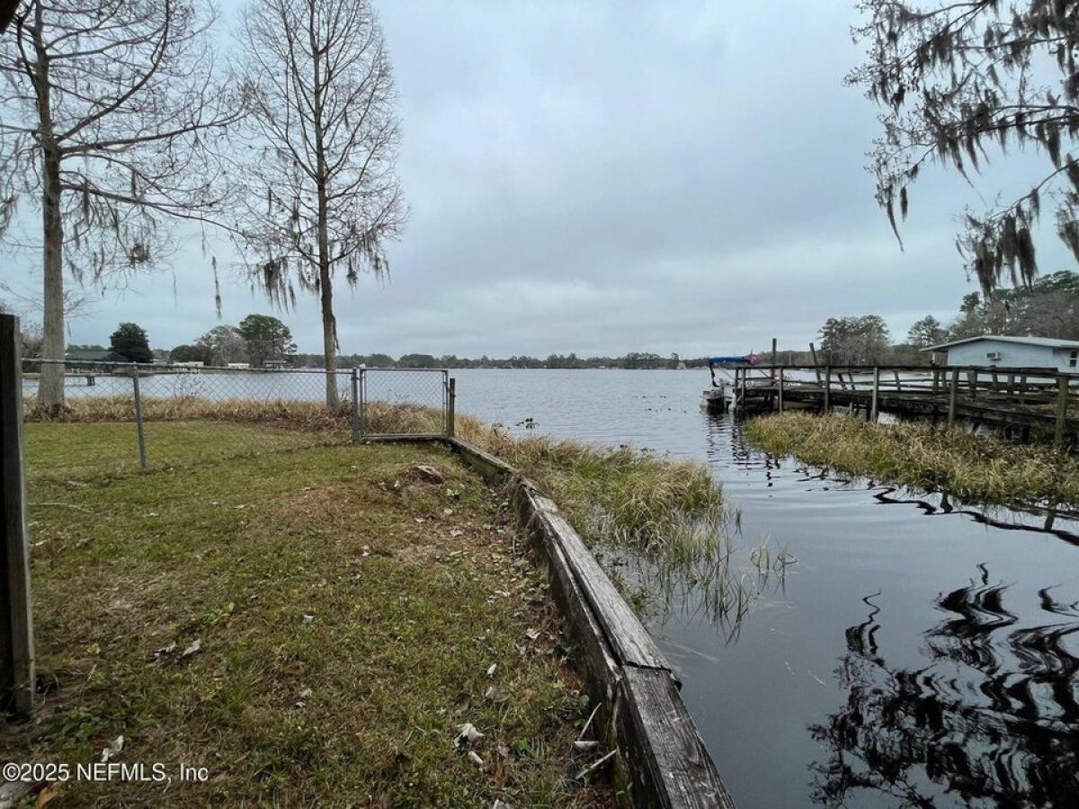Picture of Home For Sale in Interlachen, Florida, United States