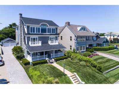 Home For Sale in Spring Lake, New Jersey