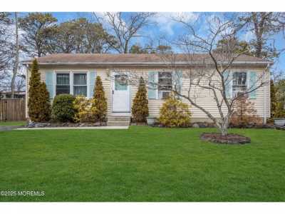 Home For Sale in Lanoka Harbor, New Jersey