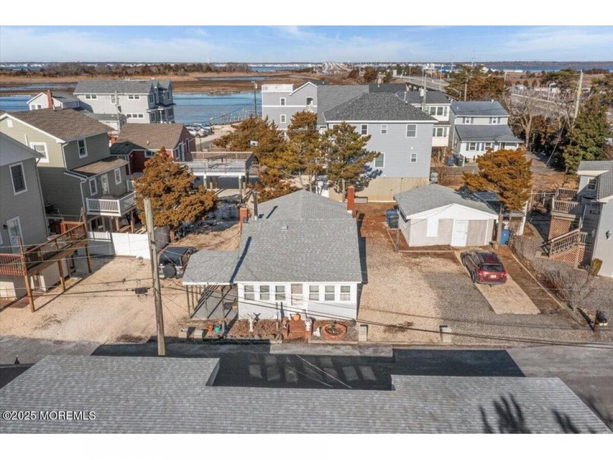 Picture of Home For Sale in Manahawkin, New Jersey, United States