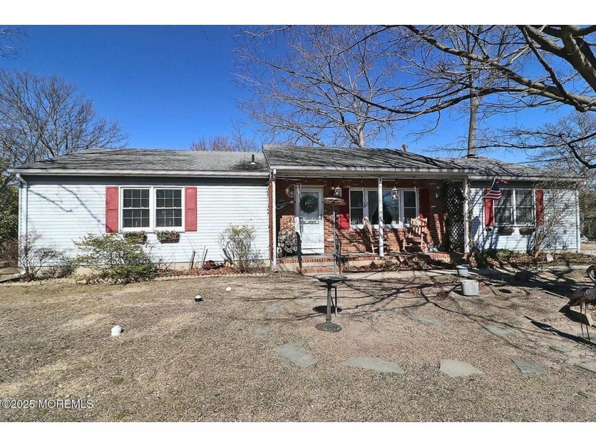 Picture of Home For Sale in Toms River, New Jersey, United States