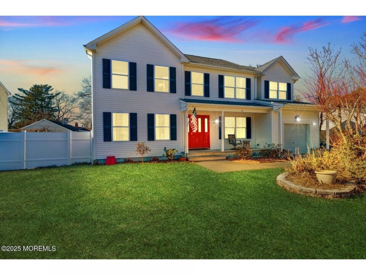 Picture of Home For Sale in Tuckerton, New Jersey, United States