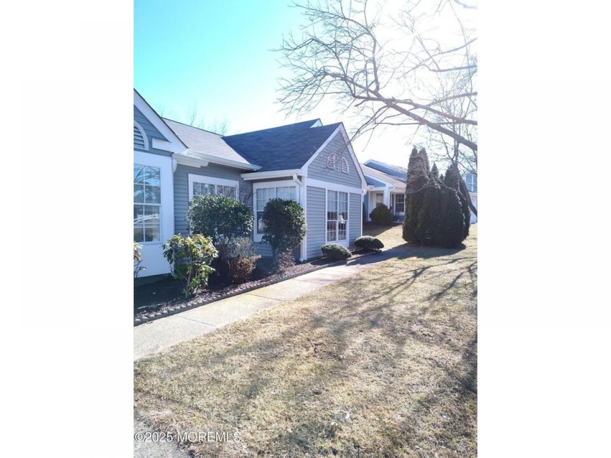 Picture of Home For Sale in Manchester, New Jersey, United States