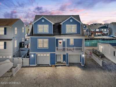 Home For Sale in Manahawkin, New Jersey