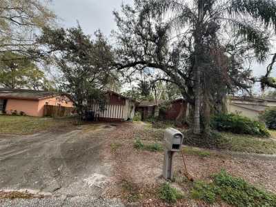 Home For Sale in Brandon, Florida
