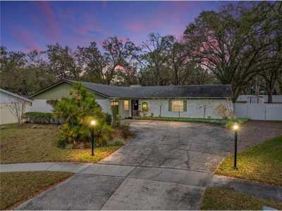 Home For Sale in Brandon, Florida