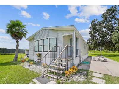 Home For Sale in Weirsdale, Florida