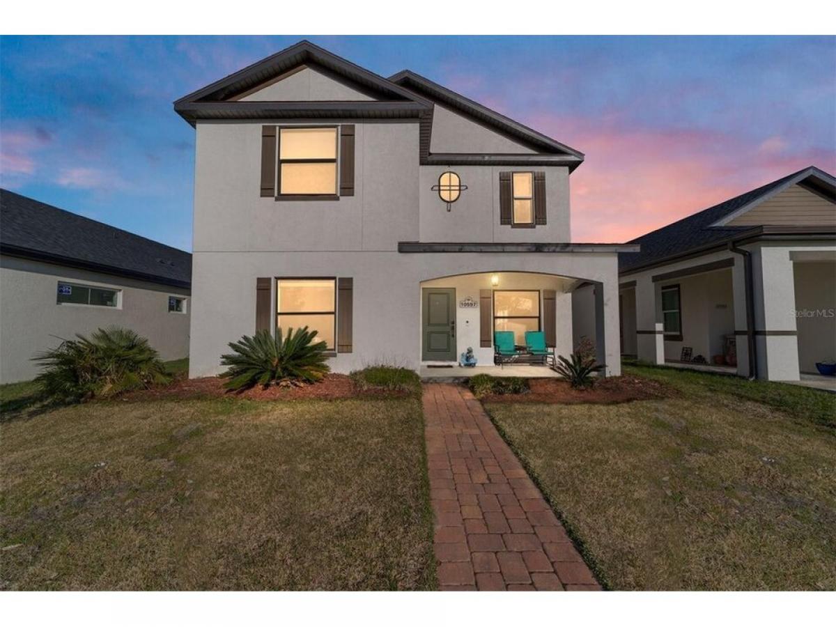 Picture of Home For Sale in Oxford, Florida, United States