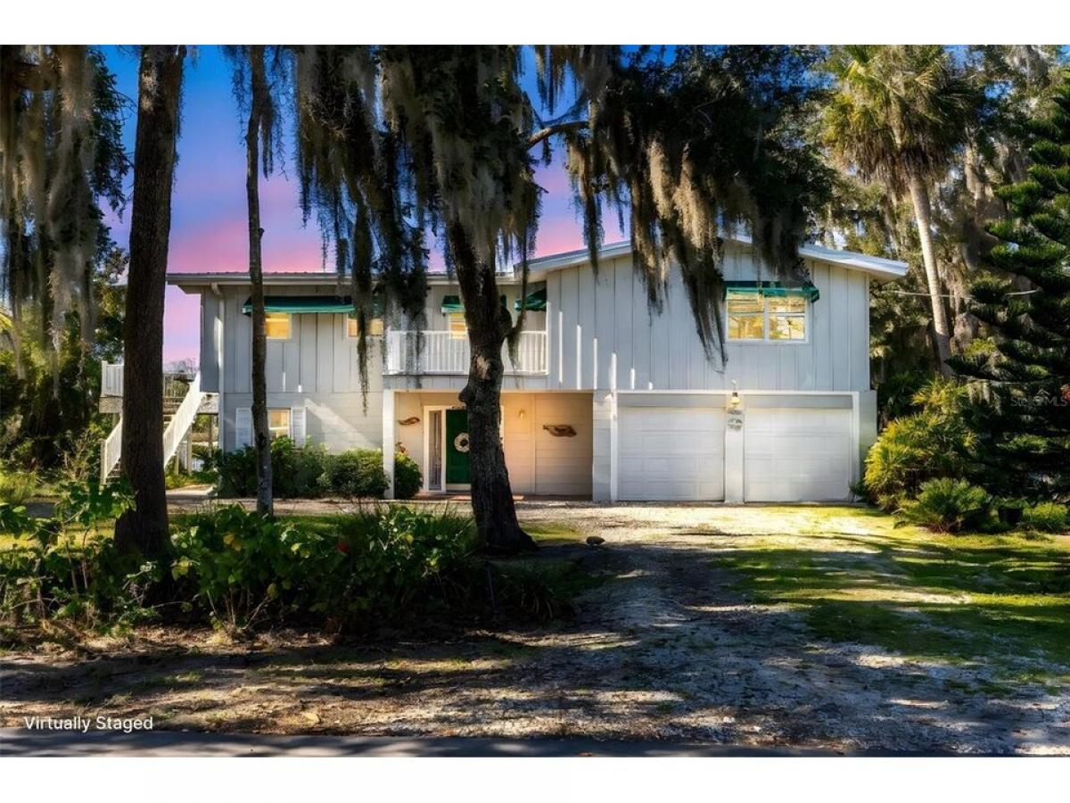 Picture of Home For Sale in Crystal River, Florida, United States