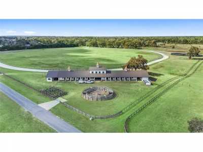 Home For Sale in Citra, Florida