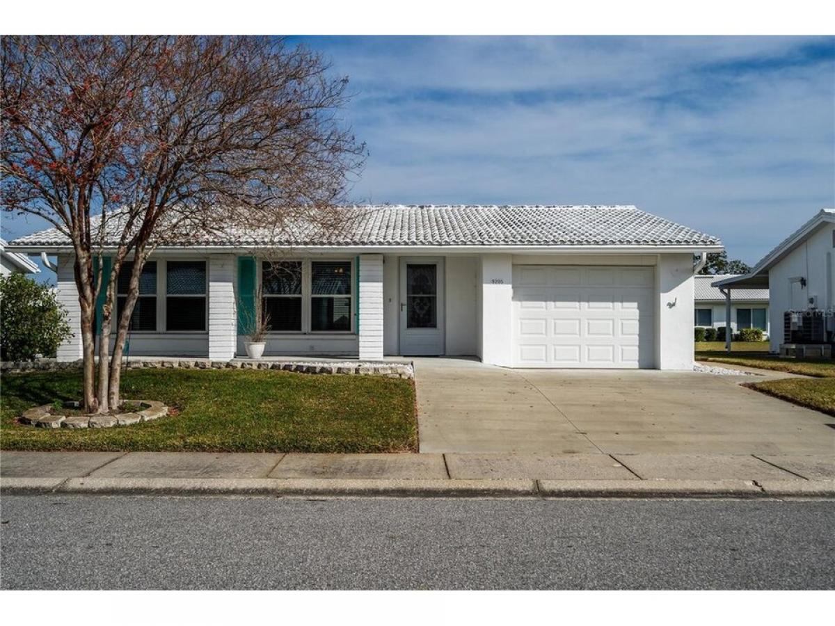 Picture of Home For Sale in Pinellas Park, Florida, United States