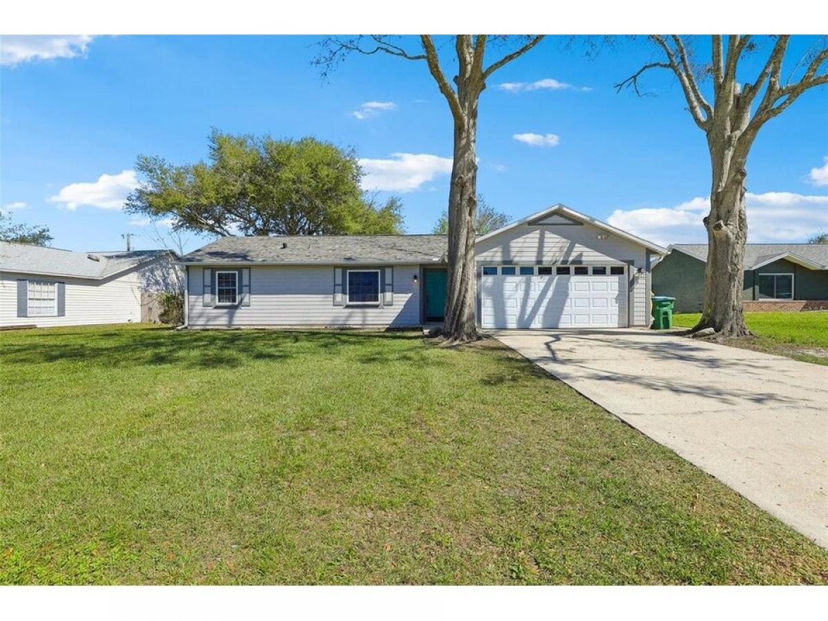 Picture of Home For Sale in Deltona, Florida, United States