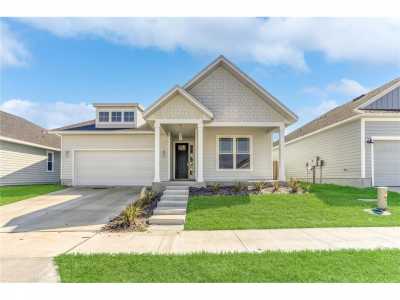 Home For Sale in Alachua, Florida