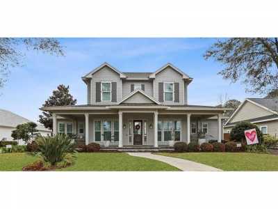 Home For Sale in Newberry, Florida