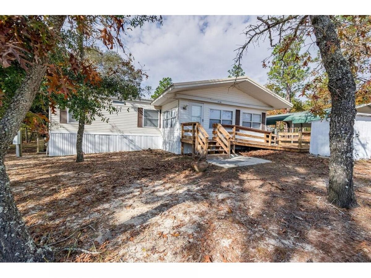 Picture of Home For Sale in Keystone Heights, Florida, United States