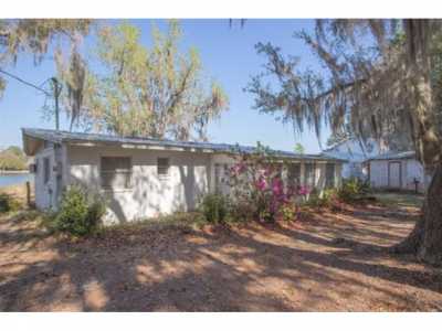 Home For Sale in Hawthorne, Florida