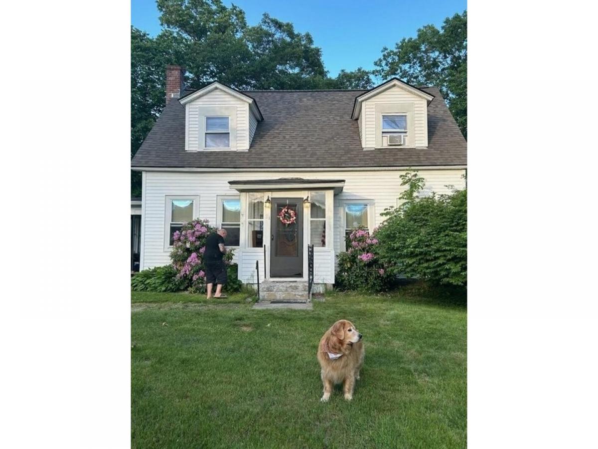 Picture of Home For Sale in Winchester, New Hampshire, United States