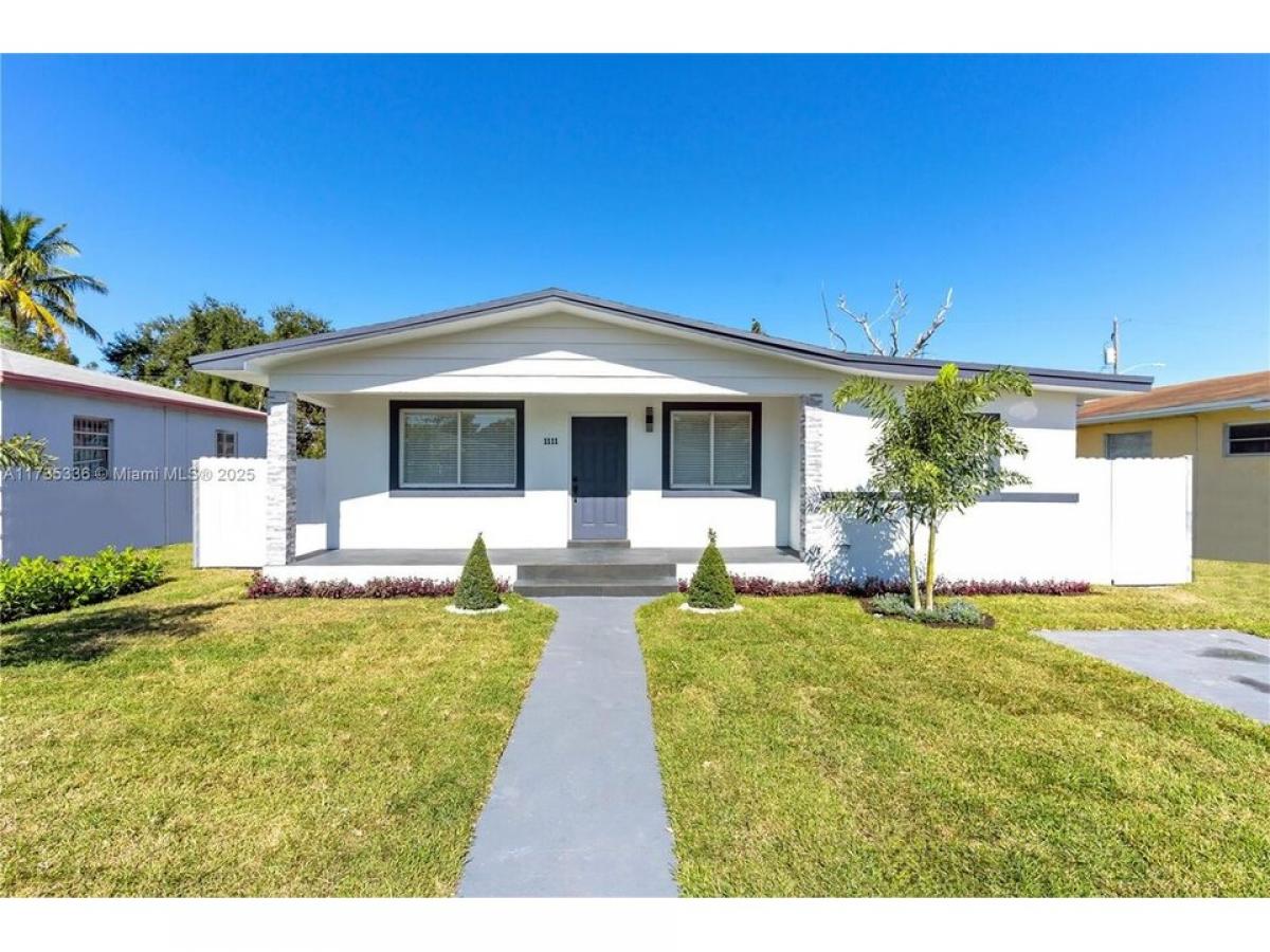 Picture of Home For Sale in Miami, Florida, United States