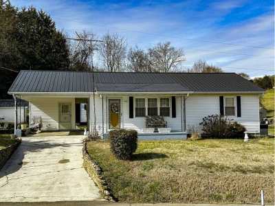 Home For Sale in Newport, Tennessee
