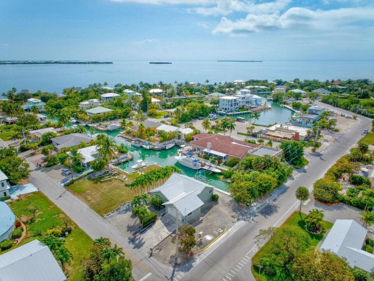 Picture of Home For Sale in Cudjoe Key, Florida, United States