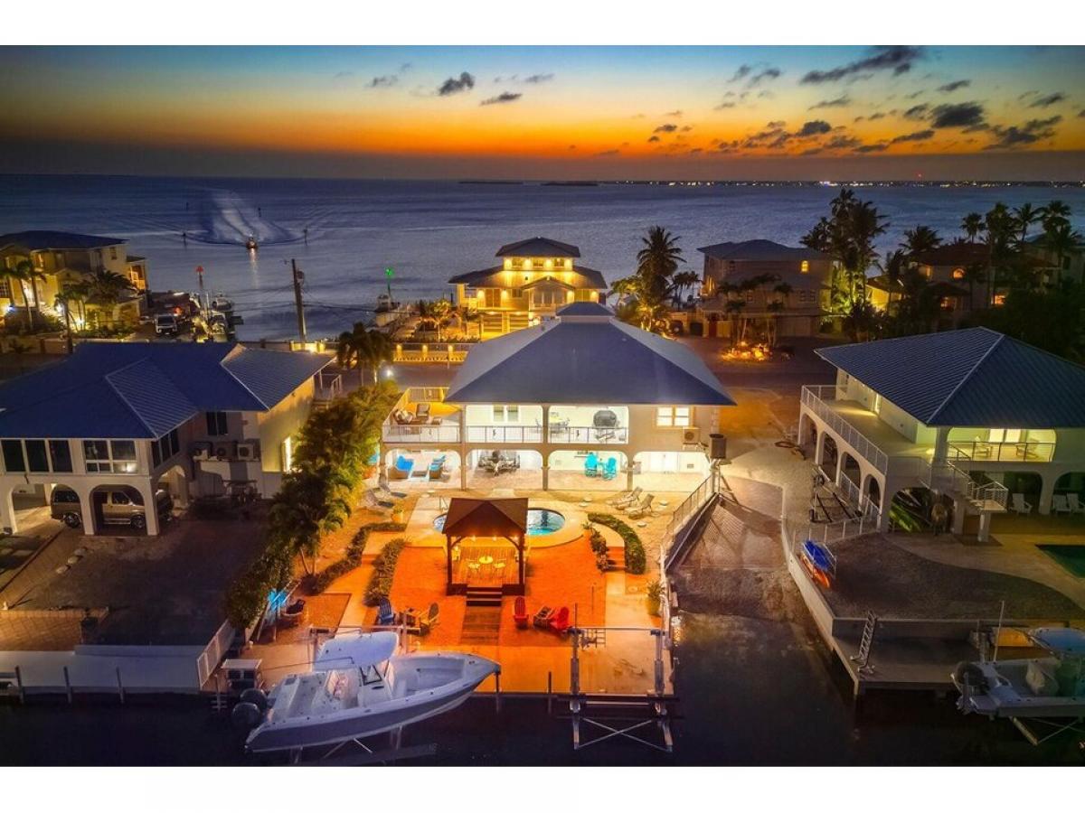 Picture of Home For Sale in Summerland Key, Florida, United States