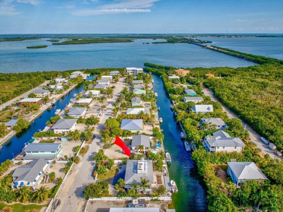 Picture of Home For Sale in Cudjoe Key, Florida, United States