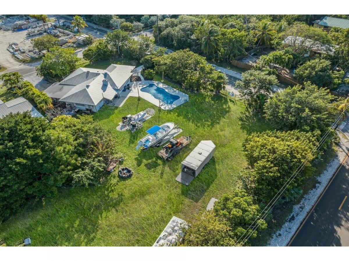 Picture of Home For Sale in Big Pine Key, Florida, United States
