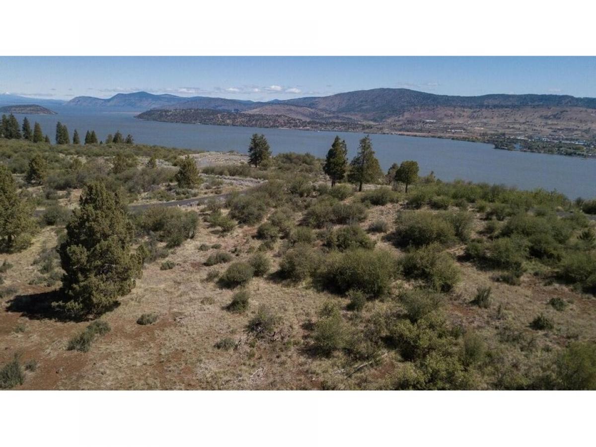 Picture of Residential Land For Sale in Klamath Falls, Oregon, United States