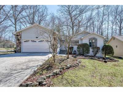 Home For Sale in Fairfield Glade, Tennessee