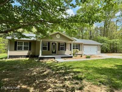 Home For Sale in Grimsley, Tennessee