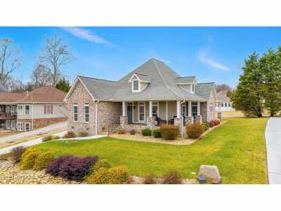 Home For Sale in Loudon, Tennessee