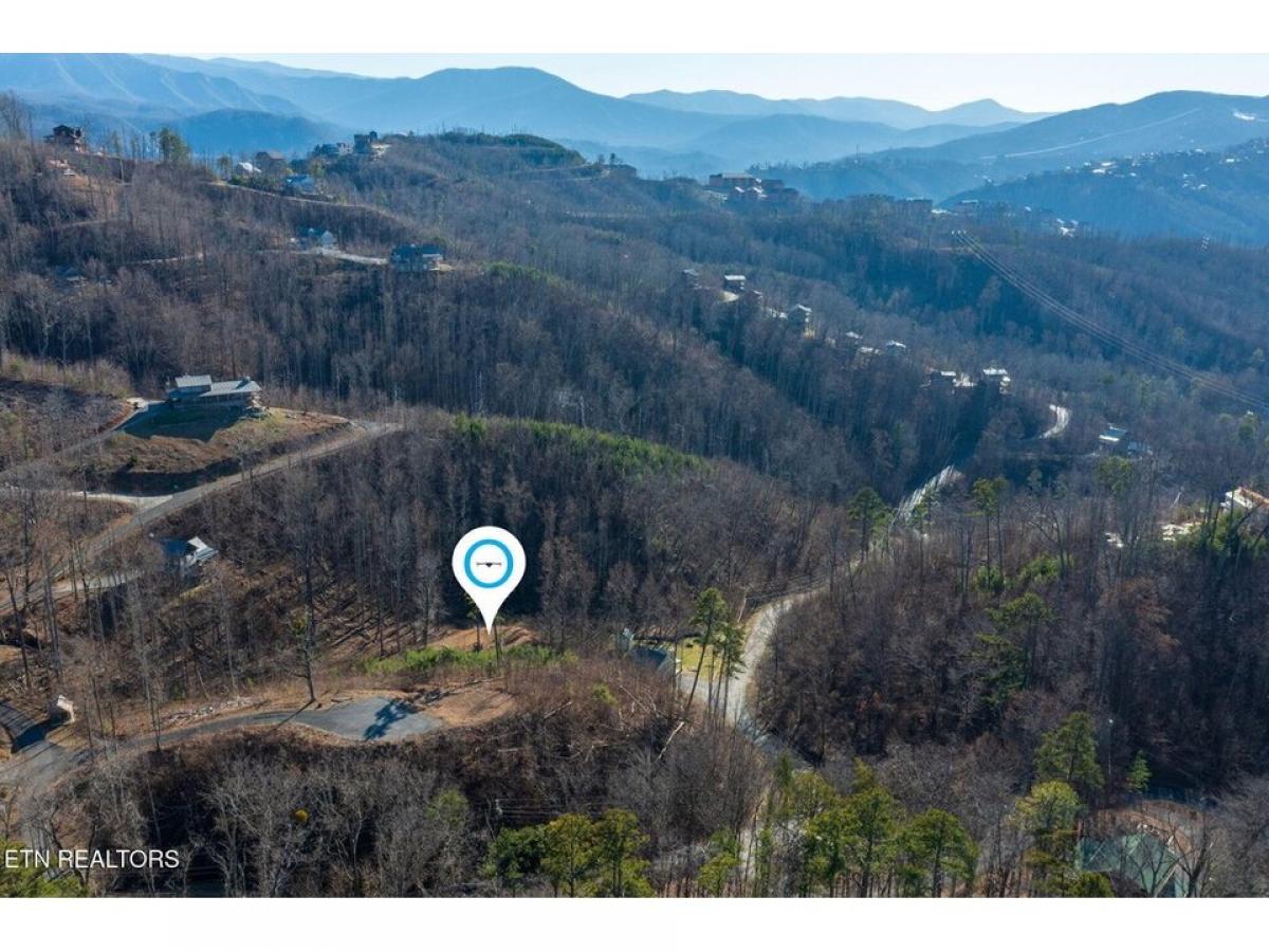 Picture of Residential Land For Sale in Gatlinburg, Tennessee, United States