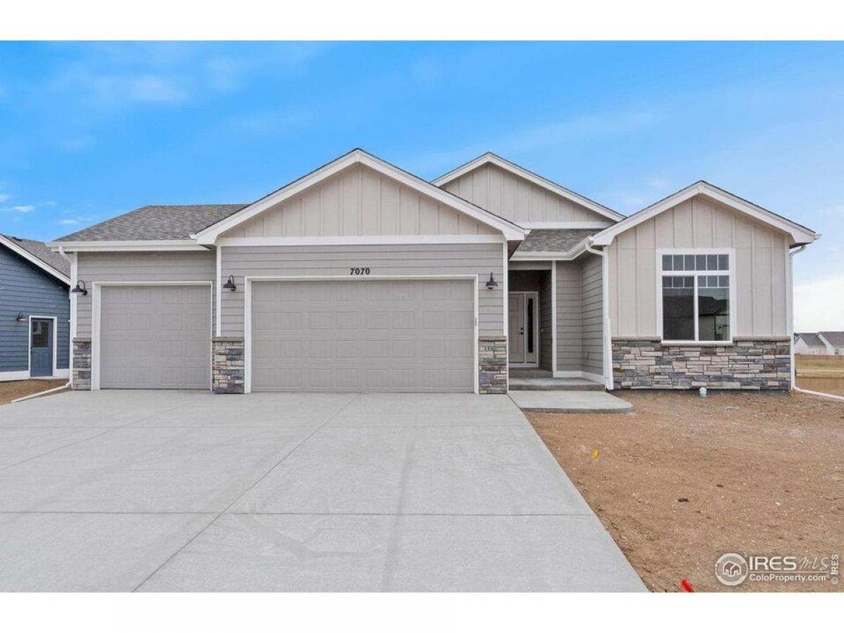 Picture of Home For Sale in Wellington, Colorado, United States