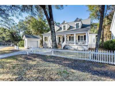 Home For Sale in Daufuskie Island, South Carolina