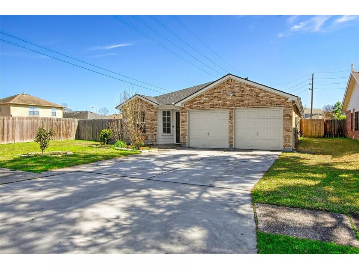 Picture of Home For Sale in Tomball, Texas, United States