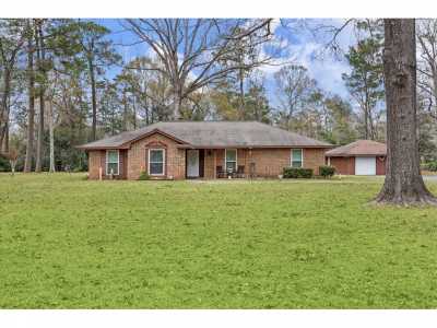 Home For Sale in New Caney, Texas