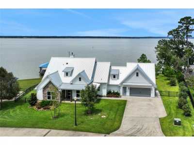 Home For Sale in Point Blank, Texas